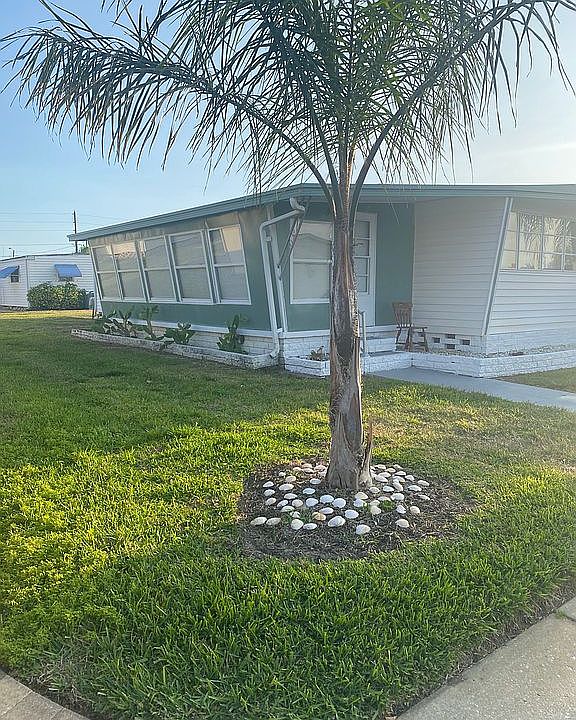 1st image of 65 Rachel Dr