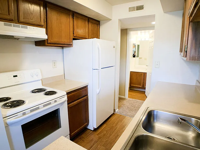 Deercross Apartments — Photo 53