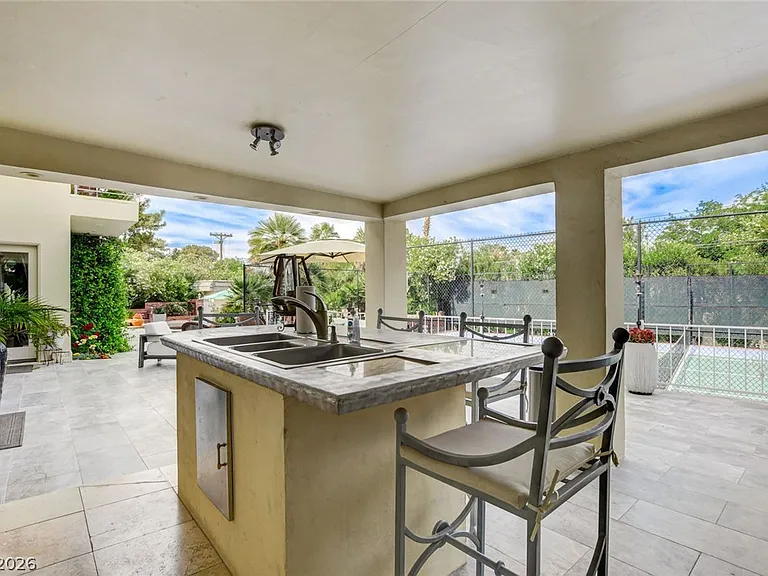 7001 Alamitos Cir — Photo 61