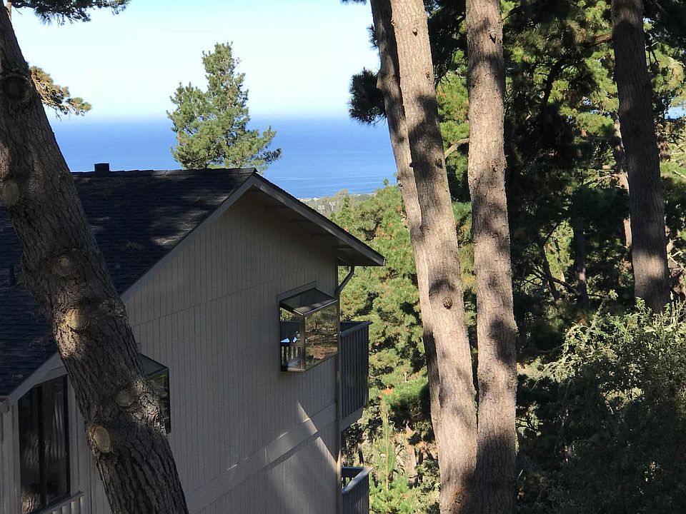 Peak of Ocean Views From Balcony