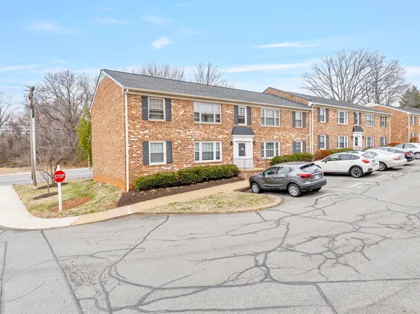 133 Hessian Hills Cir APT 1, Charlottesville, VA 22901