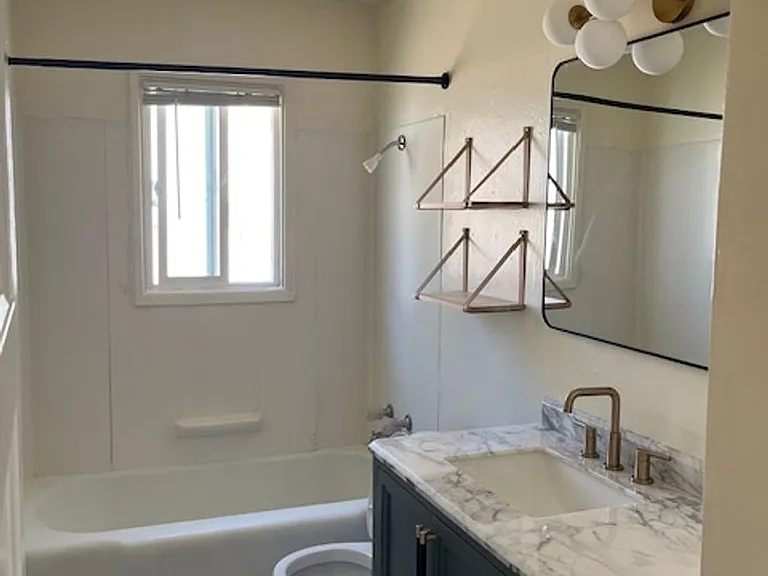 72 Virginia St — Photo 3