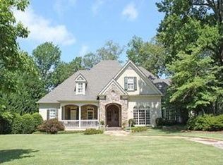 8830 Huntcliff Trce, Sandy Springs, GA 30350