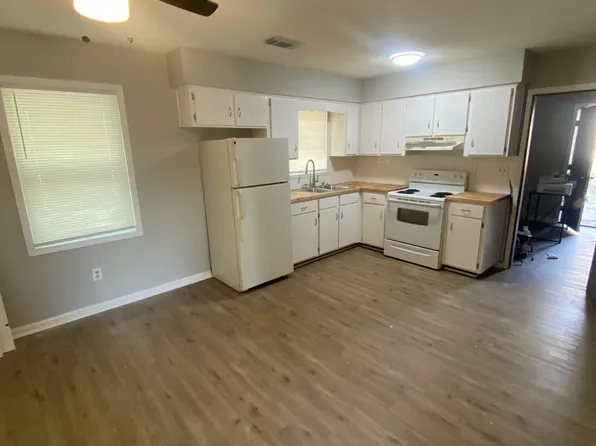 6629 Playfield Dr, Columbus, GA 31907