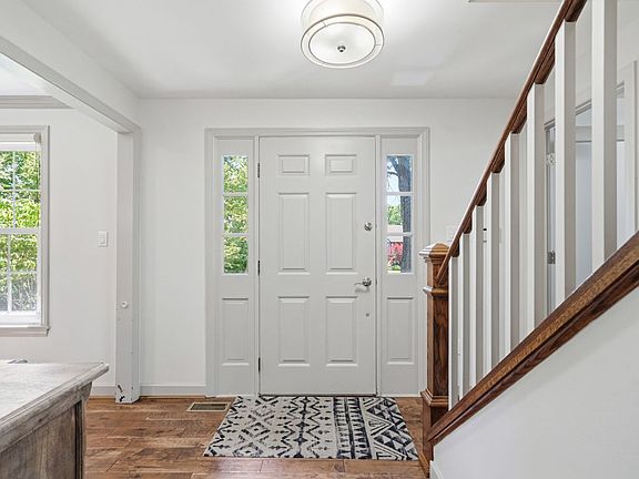 2nd image of 1503 Kelly Rd