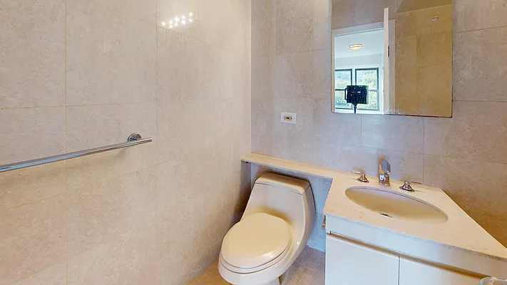 Rented by Bond New York | media 15