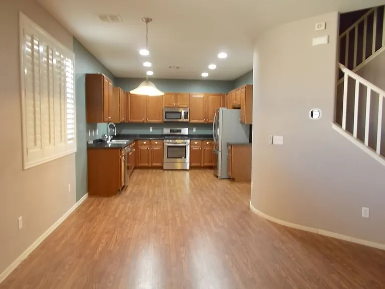 6408 Trautman Ct — Photo 8