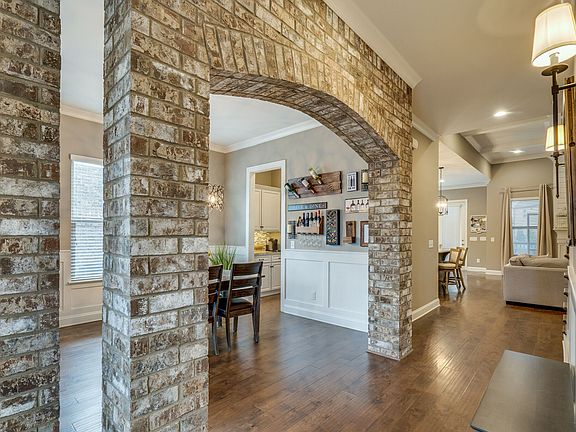4th image of 2683 Dunstan Place Dr
