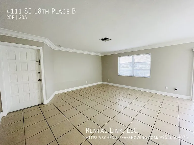 4111 SE 18th Pl #B — Photo 2