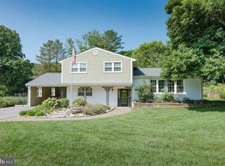 411 Wake Robin Dr, Cockeysville, MD