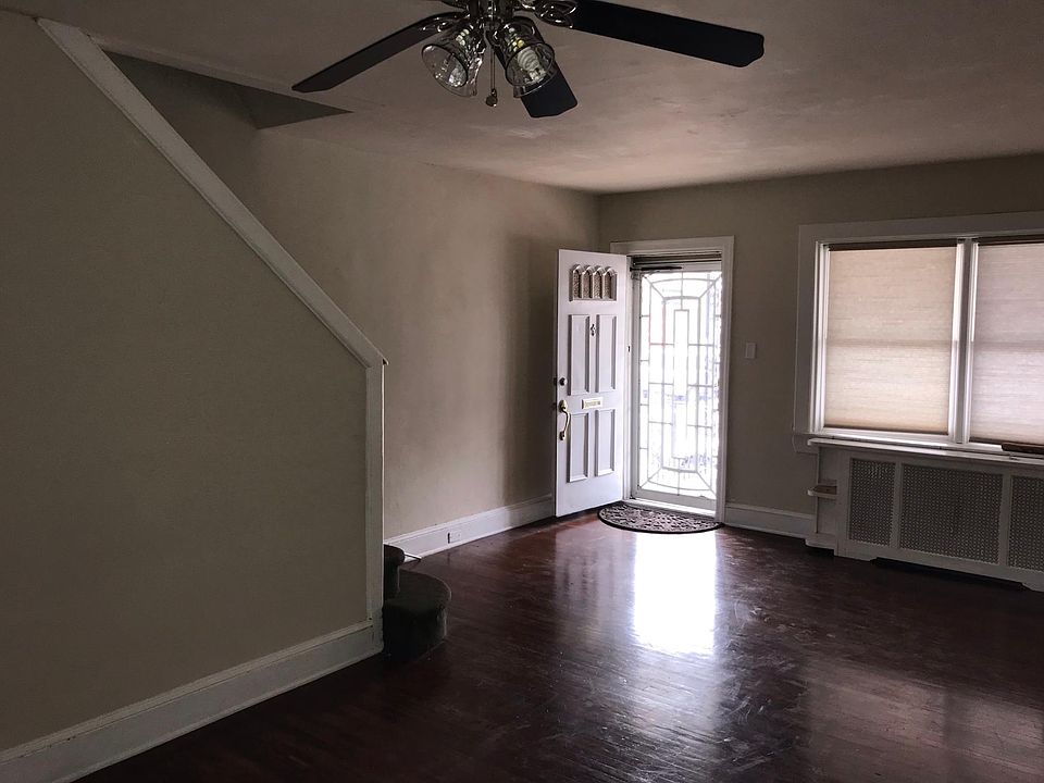 1st image of 4767 Oakmont St