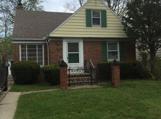 3809 Bainbridge Rd, Cleveland Heights, OH 44118