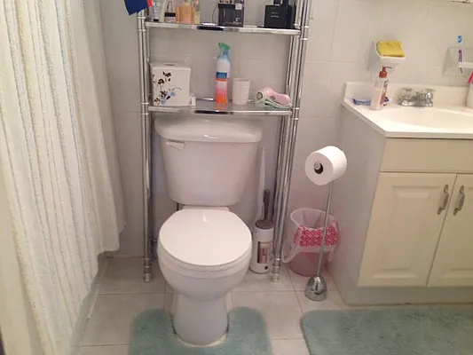 Rented by Alexiou Realty | media 19