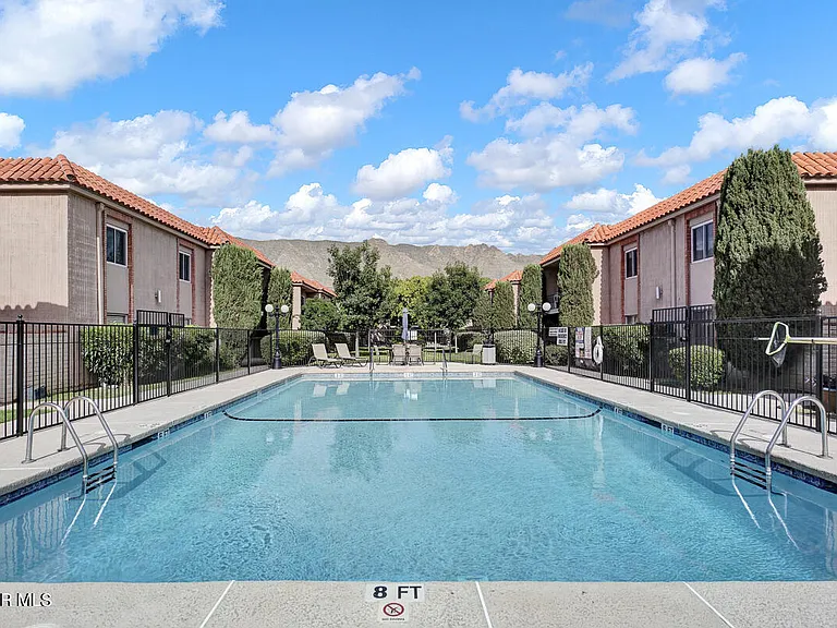 252 Shadow Mountain Dr #F1 — Photo 42