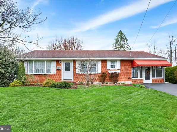 323 Evergreen St, New Cumberland, PA 17070