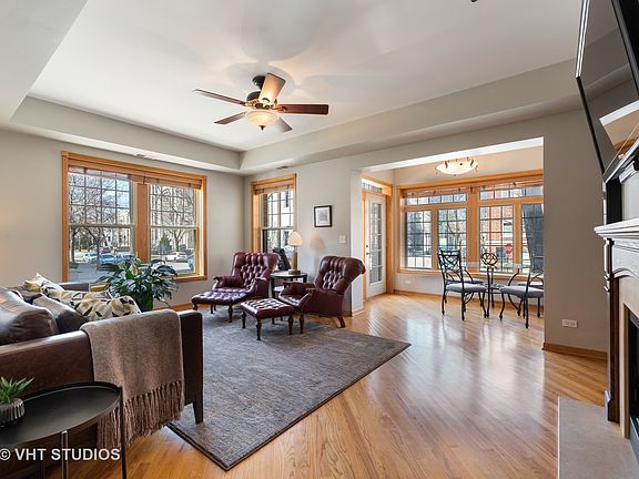 2nd image of 1351 W Granville Ave #103