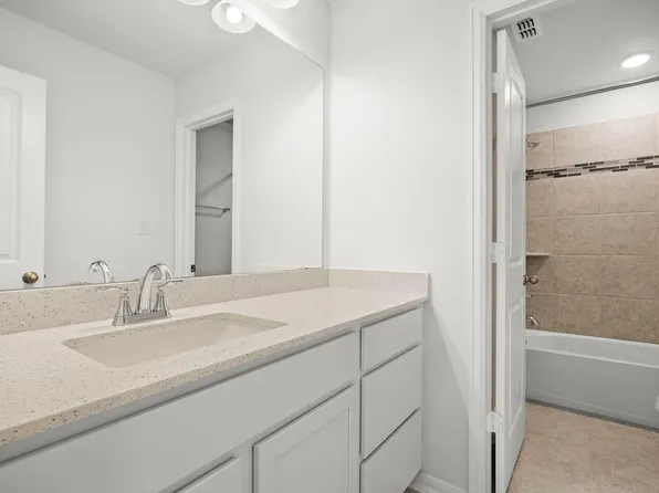 917 Blue Oak Blvd, San Marcos, TX 78666