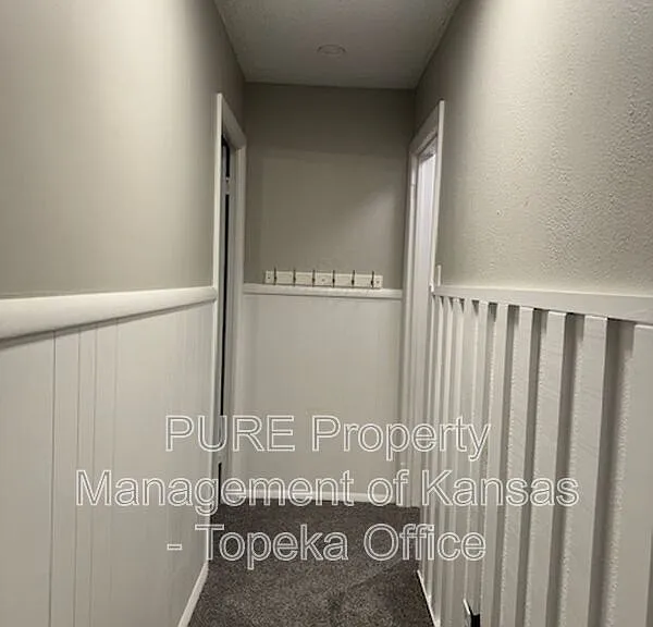 2416 SW 25th Dr — Photo 10