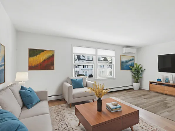 381 S Main St #2, Haverhill, MA 01835