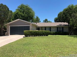 306 Castle Ct, Converse, TX 78109