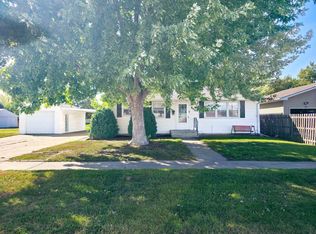 908 S 9th St, Norfolk, NE 68701