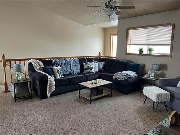 4th image of 3801 W 93rd St APT 3