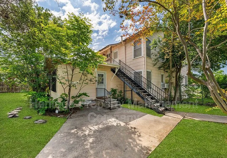 229 Alexander Hamilton Dr #1 — Photo 26