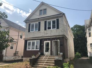 27 E Elm St, Linden, NJ 07036