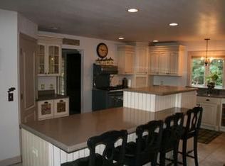 4466 Doverdale Ct, Gladwin, MI 48624