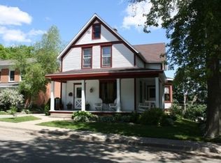421 Front St, Mineral Point, WI 53565