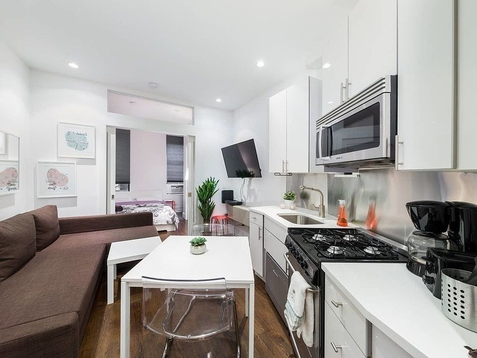 1st image of 442 10th Ave #4F