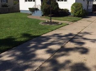 262 Woodcrest Dr, Amherst, NY 14226