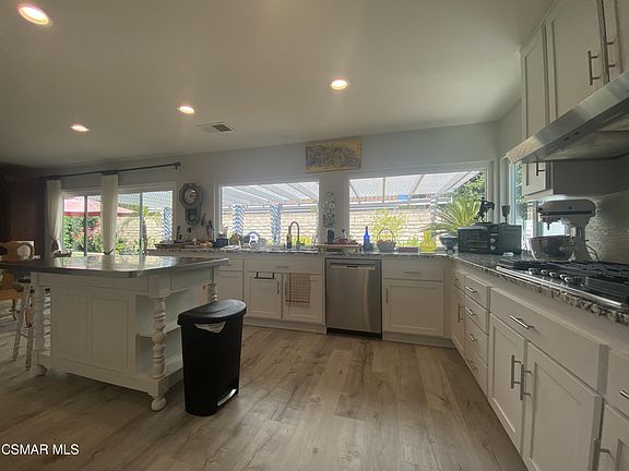5th image of 3283 Sawtooth Ct