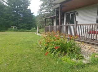 4612 Woodland Rd, Rosholt, WI 54473