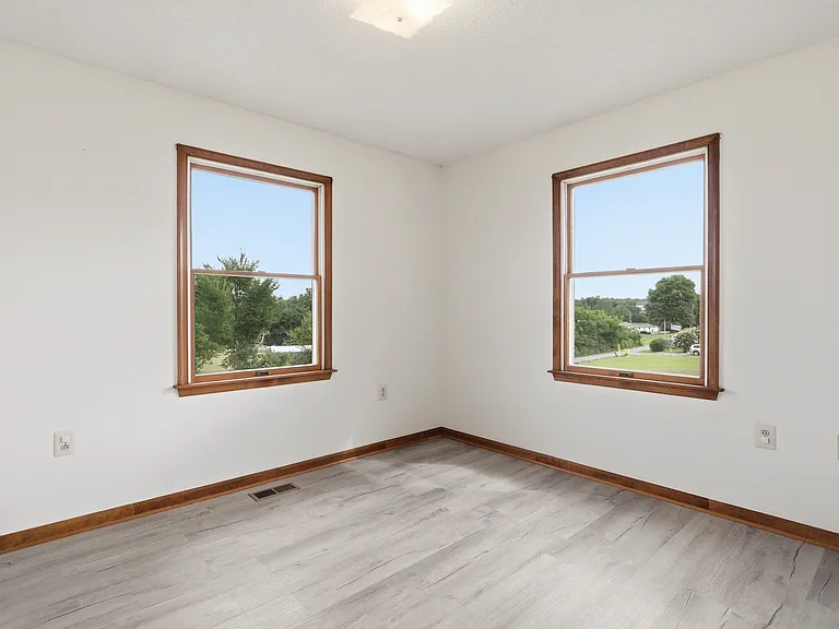 111 Labella Ct — Photo 24