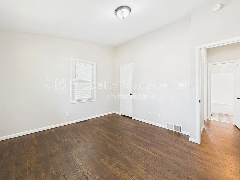 622 Christopher St — Photo 21