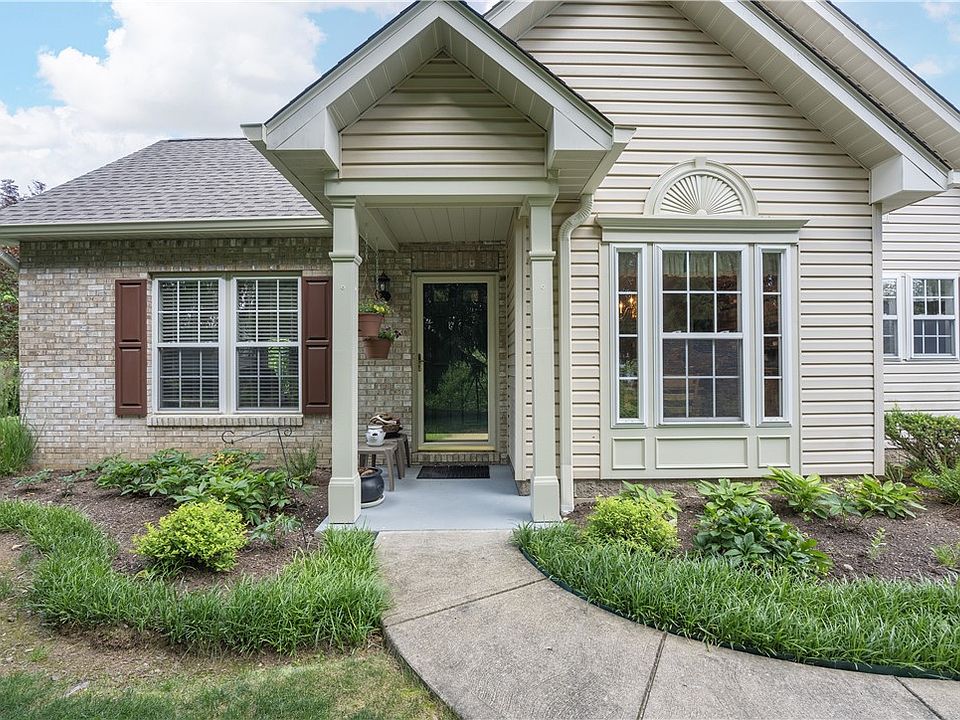 1st image of 6135 Caledonia Ct