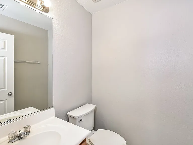 3901 Bayamon St — Photo 14