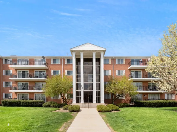 1060 N Farnsworth Ave APT 1214, Aurora, IL 60505