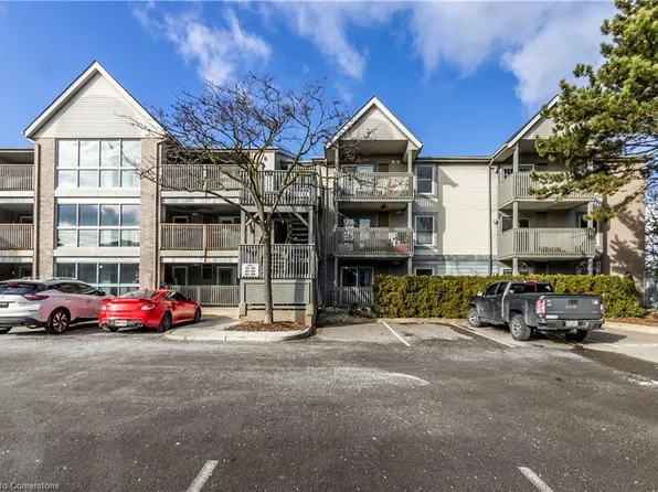 2040 Cleaver Ave #102, Burlington, ON L7M 4C4