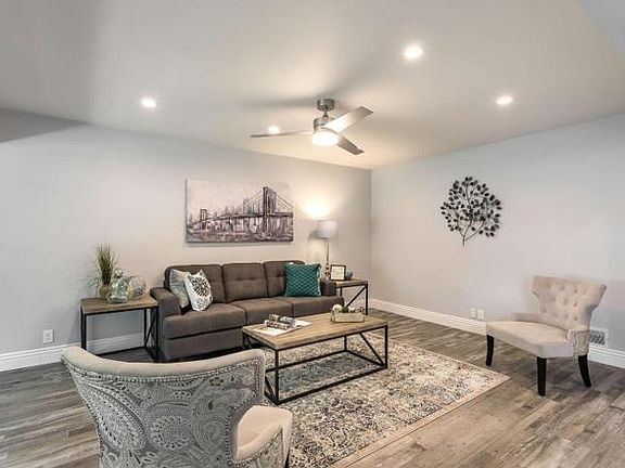4th image of 340 Penn Way