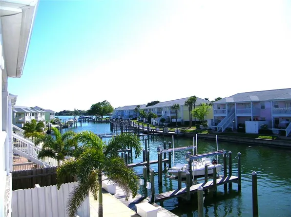 5135 Coquina Key Dr SE APT E, Saint Petersburg, FL 33705