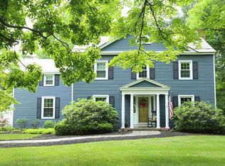 952 Vrooman Ave, Niskayuna, NY 12309