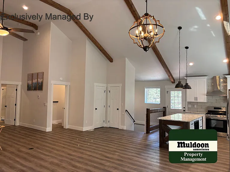 294 Southpark Rd — Photo 6
