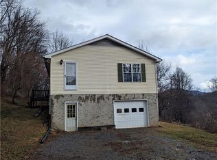 11 Organic Way, Canton, NC 28716