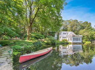 1260 Rock Rimmon Rd, Stamford, CT 06903