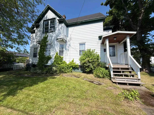 260 York St, Cape Breton, NS B1A 2M3
