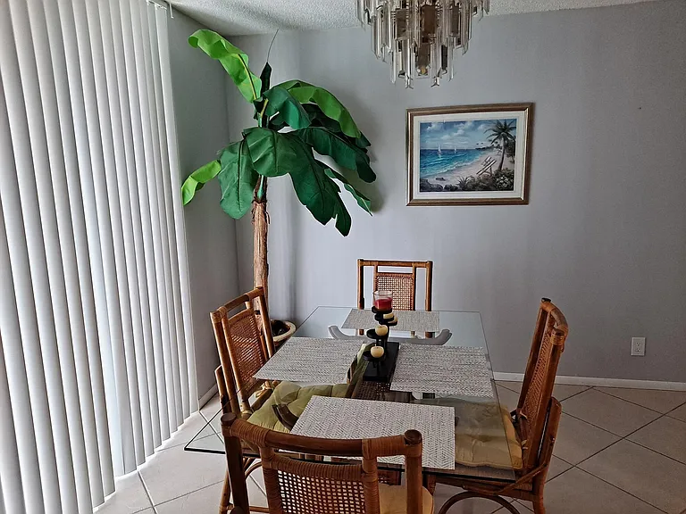 450 Egret Cir — Photo 11