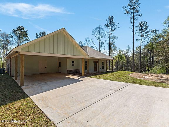 2nd image of 529 Shirley Sanford Rd