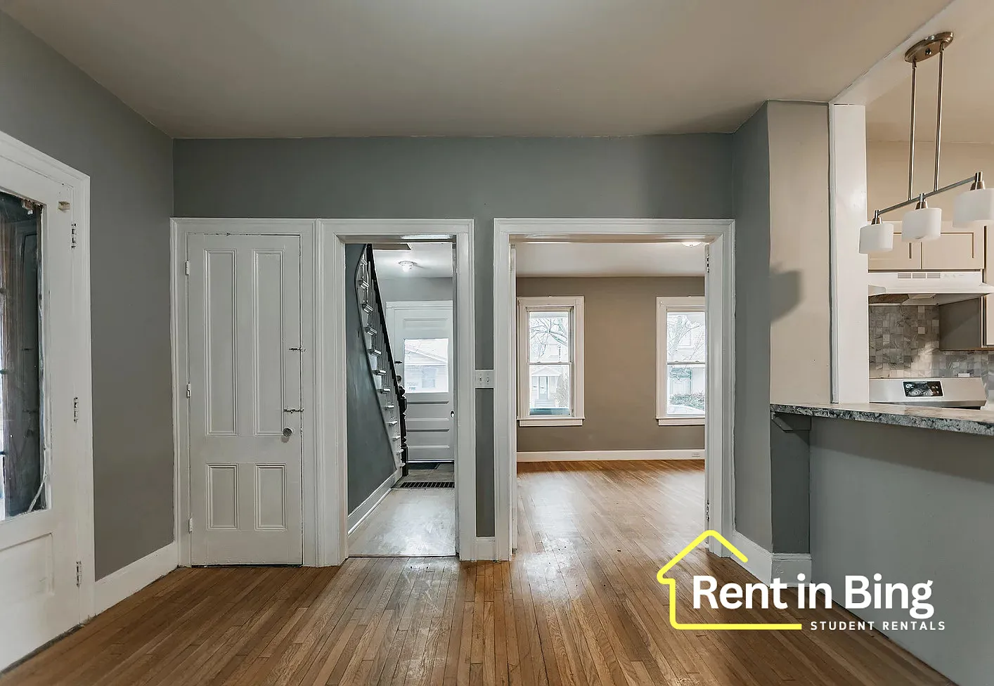 96 Chapin St — Photo 2